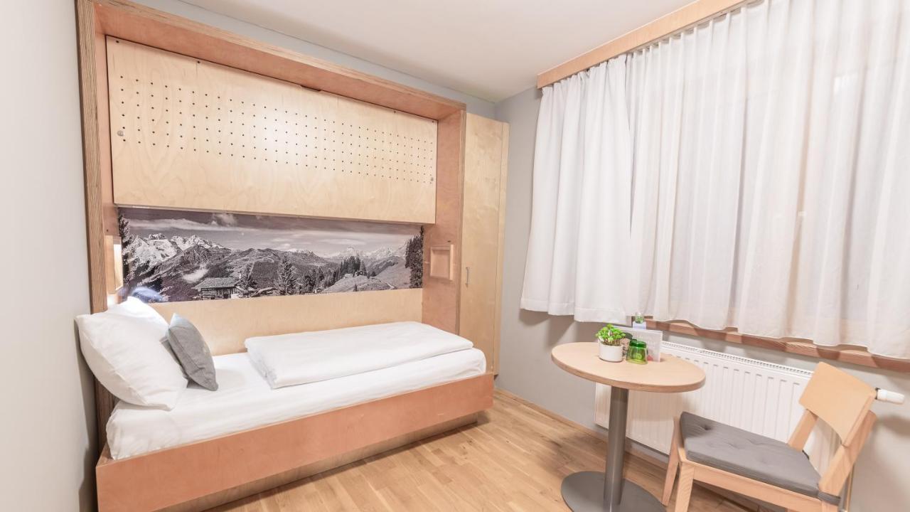 JUFA Hotel Montafon Bartholomäberg Esterno foto