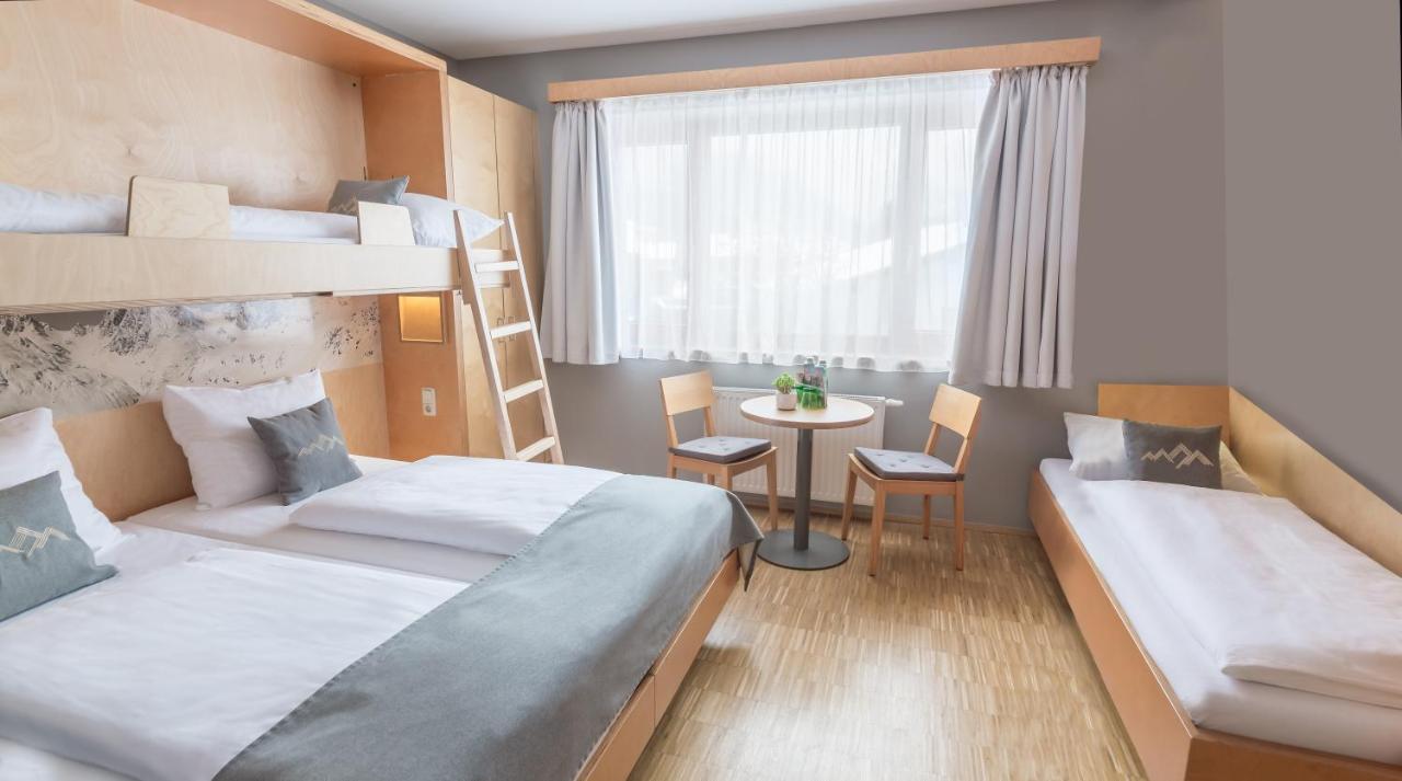 JUFA Hotel Montafon Bartholomäberg Esterno foto