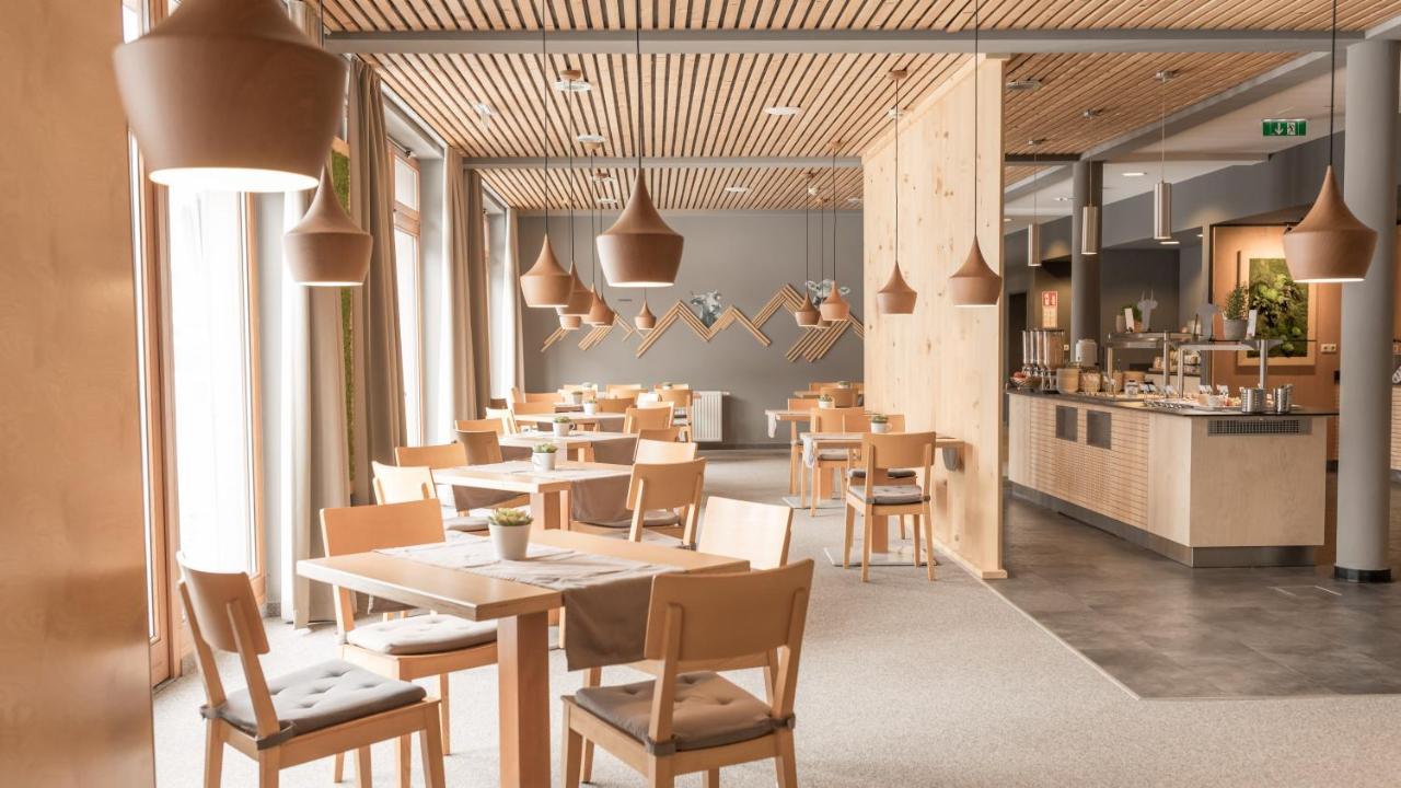 JUFA Hotel Montafon Bartholomäberg Esterno foto