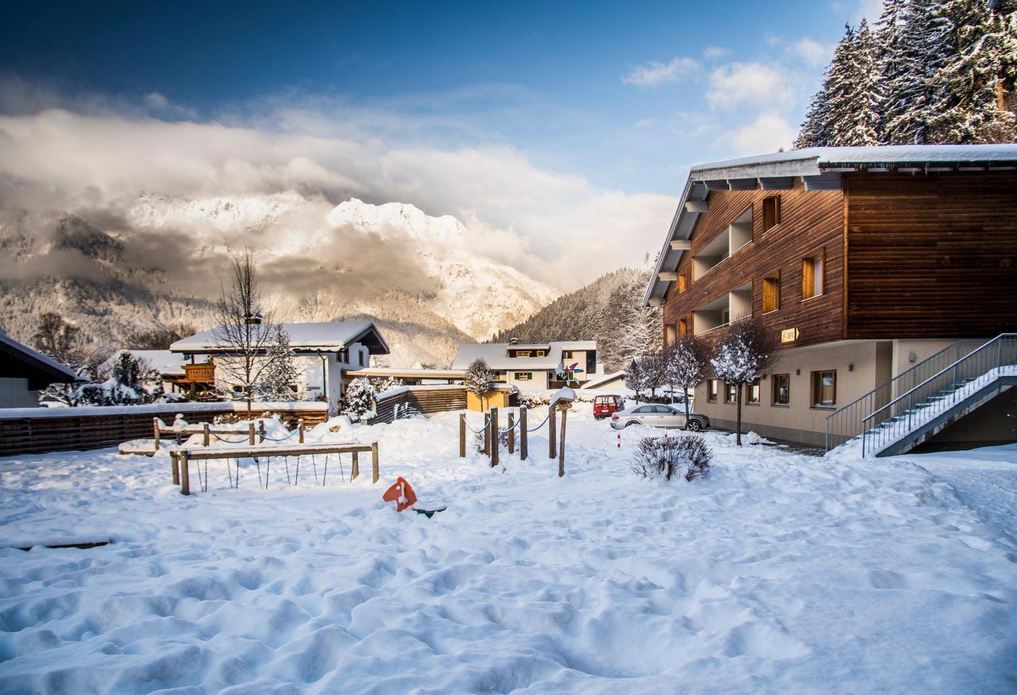 JUFA Hotel Montafon Bartholomäberg Esterno foto