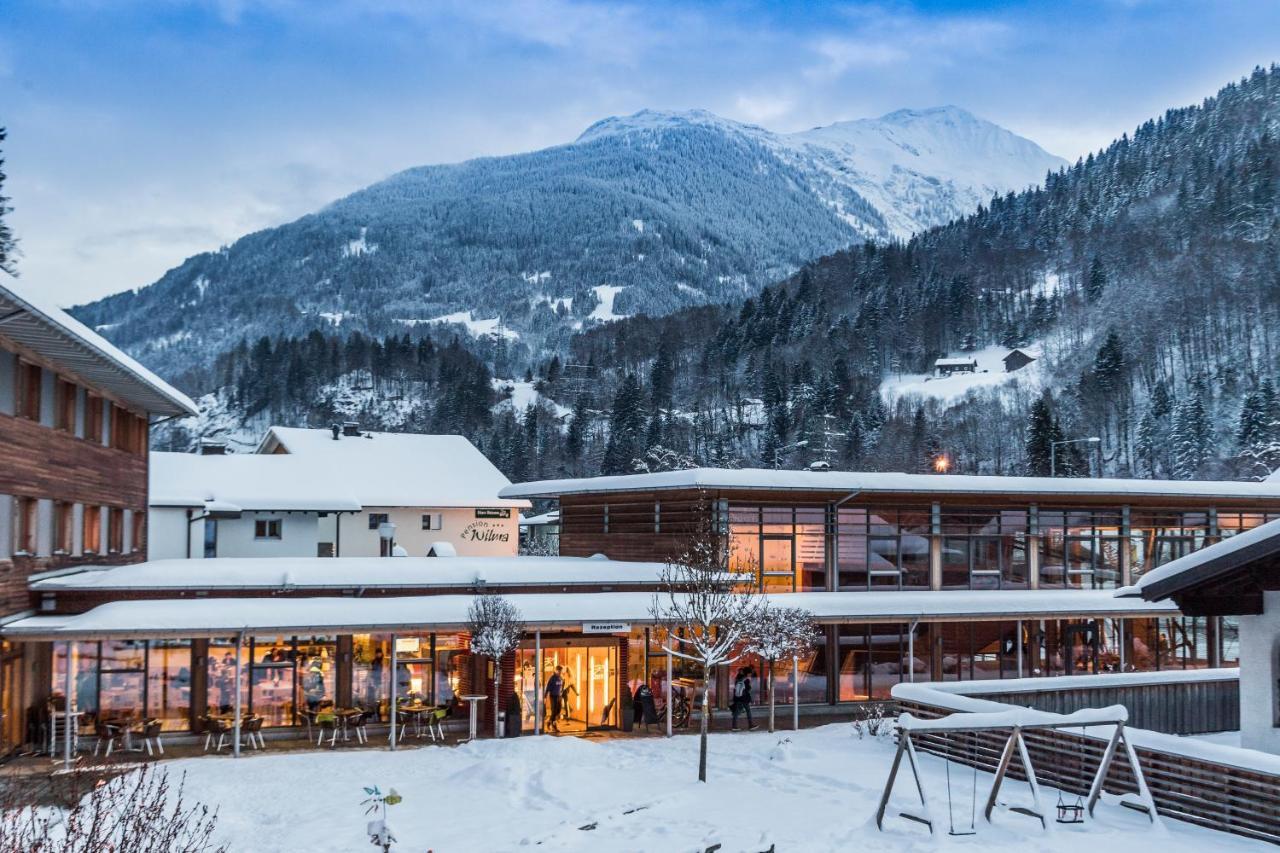 JUFA Hotel Montafon Bartholomäberg Esterno foto